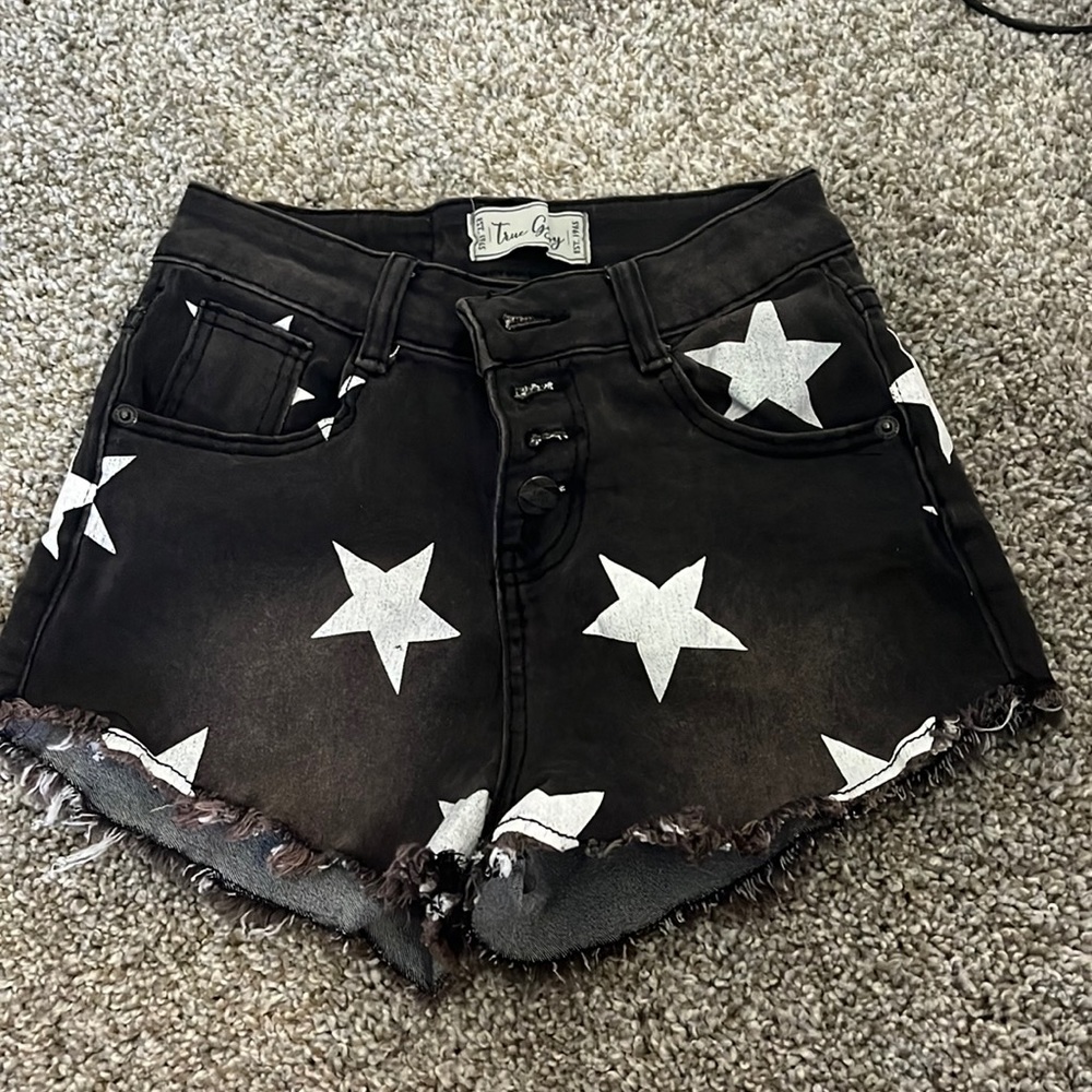 true gypsy star jean shorts